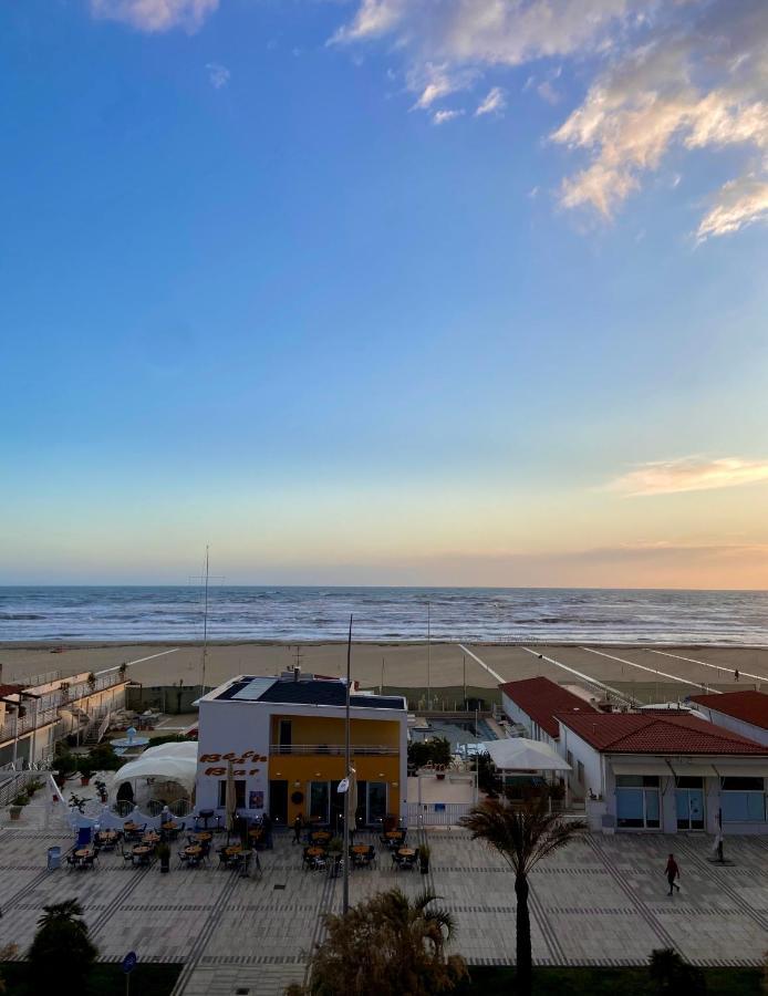 Alba Sul Mare Ξενοδοχείο Λίντο ντι Καμαϊόρε Εξωτερικό φωτογραφία