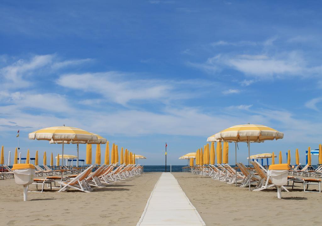 Alba Sul Mare Ξενοδοχείο Λίντο ντι Καμαϊόρε Εξωτερικό φωτογραφία